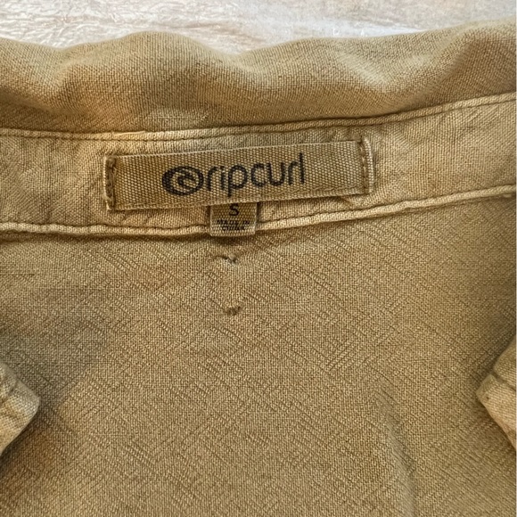 NWT RipCurl Oversized Linen Short Sleeve Button Up Shirt Light Olive Size Small - Picture 7 of 11